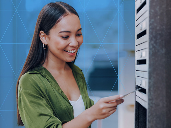 girl checking her mail box